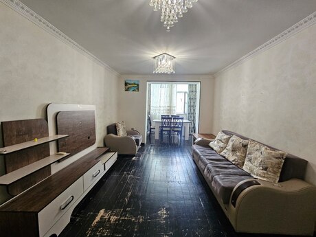 3 otaqlı köhnə tikili - Elmlər Akademiyası m. - 60 m²