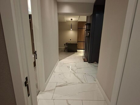 3 otaqlı yeni tikili - Şah İsmayıl Xətai m. - 125 m²