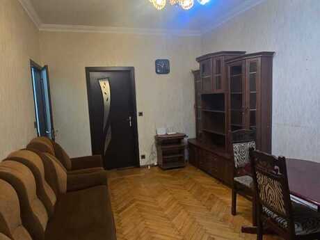 2 otaqlı köhnə tikili - Memar Əcəmi m. - 60 m²