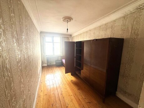 2 otaqlı köhnə tikili - 28 May m. - 45 m²