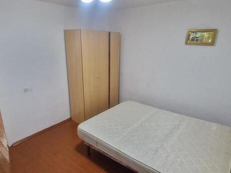 2 otaqlı köhnə tikili - İnşaatçılar m. - 45 m²