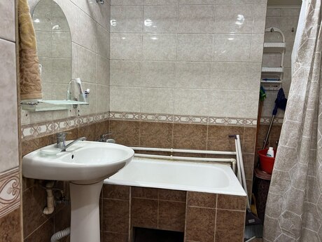 1 otaqlı köhnə tikili - Gənclik m. - 50 m²