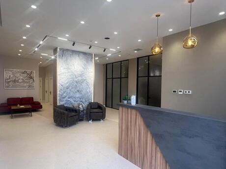Obyekt - İnşaatçılar m. - 270 m²