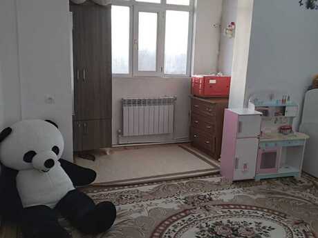 2 otaqlı köhnə tikili - Həzi Aslanov m. - 45 m²