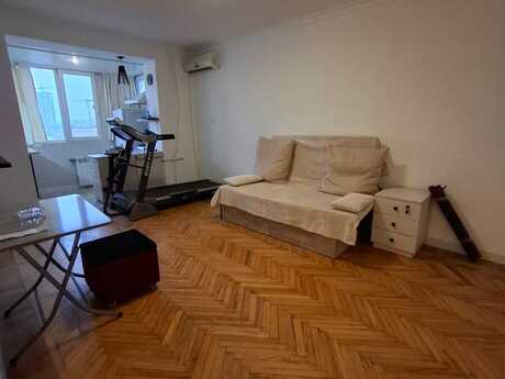 2 otaqlı köhnə tikili - Bakmil m. - 40 m²