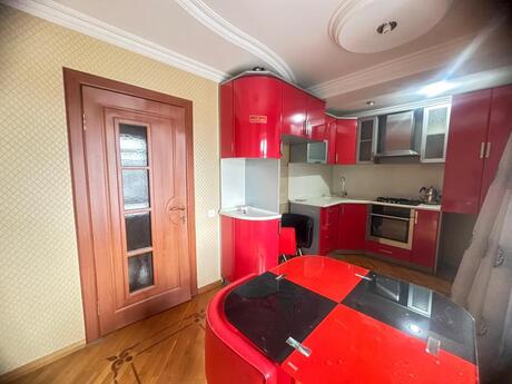 2 otaqlı köhnə tikili - Şah İsmayıl Xətai m. - 80 m²