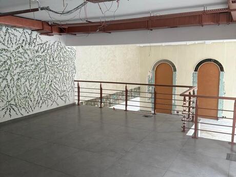 Obyekt - Elmlər Akademiyası m. - 200 m²