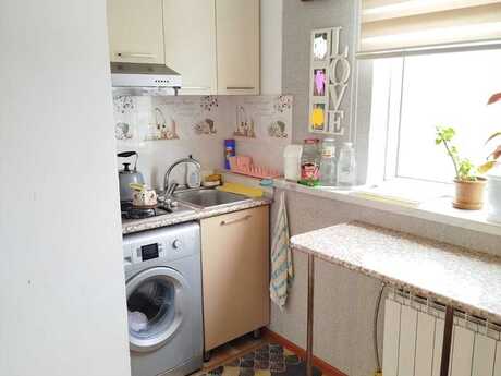 2 otaqlı köhnə tikili - Bakıxanov q. - 47 m²