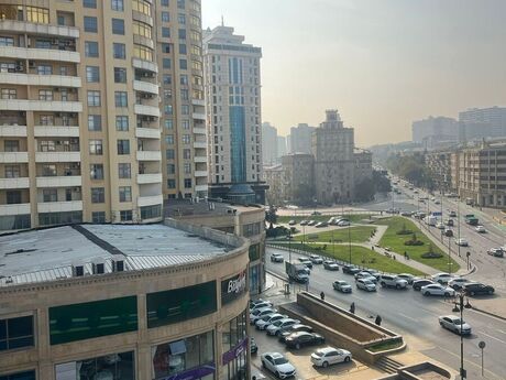 3 otaqlı köhnə tikili - Nizami m. - 100 m²
