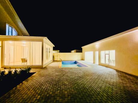 5 otaqlı həyət evi/bağ evi - Şüvəlan q. - 320 m²