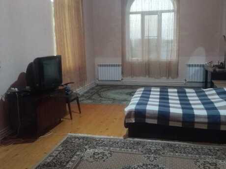 4 otaqlı həyət evi/bağ evi - Bilgəh q. - 180 m²