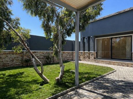 4 otaqlı həyət evi/bağ evi - Mərdəkan q. - 250 m²