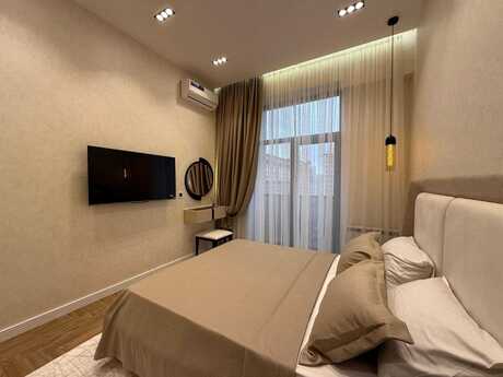 Kirayə 2 otaqlı mənzil, 100 m², 28 May: 2 000 ₼/ay 4