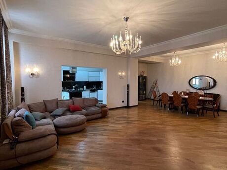 5 otaqlı yeni tikili - İnşaatçılar m. - 230 m²