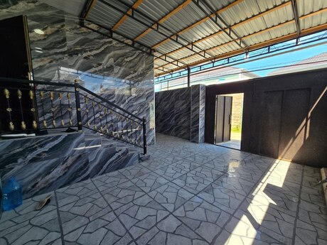 4 otaqlı həyət evi/bağ evi - Binə q. - 110 m²