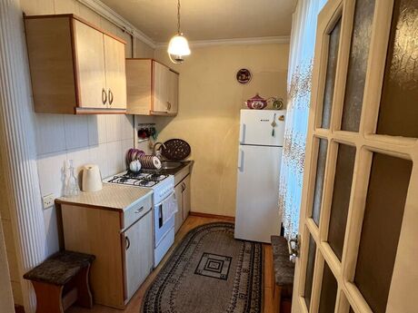 2 otaqlı köhnə tikili - Nərimanov r. - 42 m²