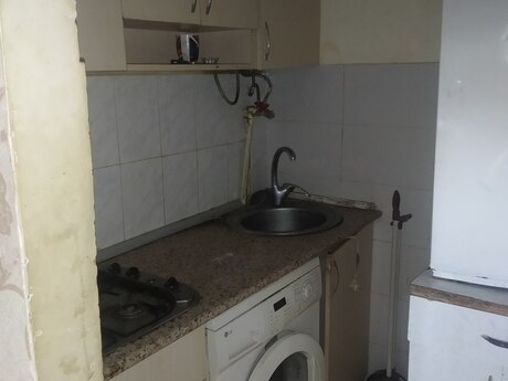 2 otaqlı köhnə tikili - Memar Əcəmi m. - 35 m²