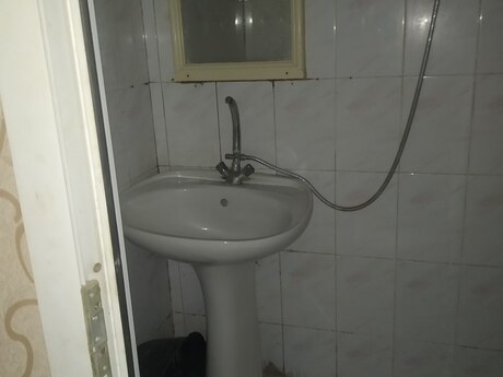 2 otaqlı köhnə tikili - Memar Əcəmi m. - 35 m²