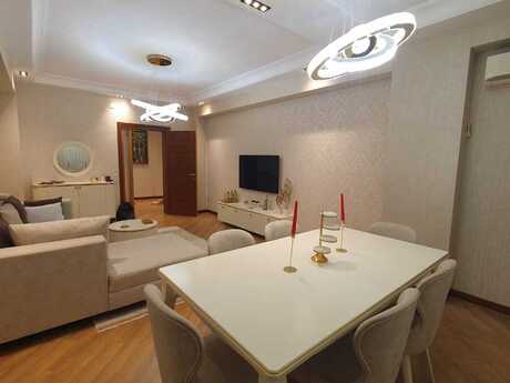 Elan №6091821 - Bakı, Memar Əcəmi m., 4 otaqlı, 130 m², 15/18 mərtəbə