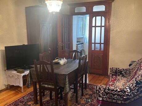 2 otaqlı köhnə tikili - Neftçilər m. - 40 m²