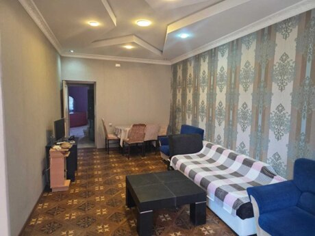 3 otaqlı köhnə tikili - Nəsimi r. - 65 m²