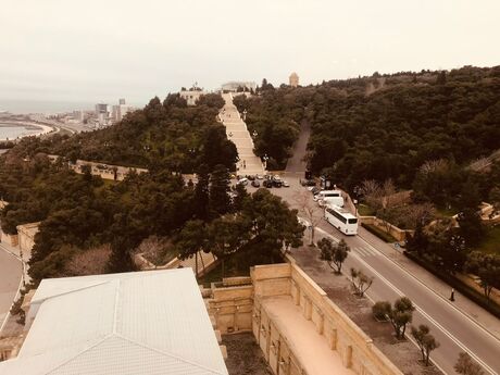 2 otaqlı köhnə tikili - İçəri Şəhər m. - 135 m²