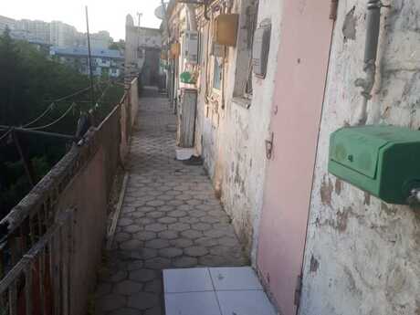 1 otaqlı köhnə tikili - Elmlər Akademiyası m. - 25 m²