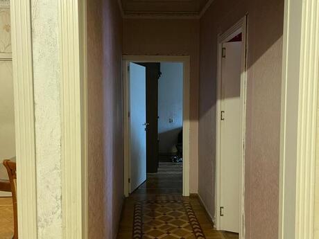 5 otaqlı köhnə tikili - Azadlıq Prospekti m. - 125 m²