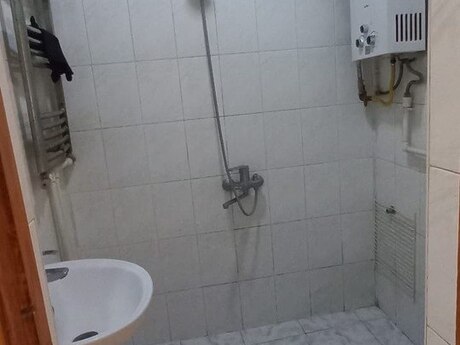 3 otaqlı köhnə tikili - Biləcəri q. - 70 m²