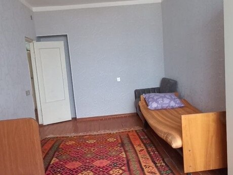 3 otaqlı köhnə tikili - Biləcəri q. - 70 m²