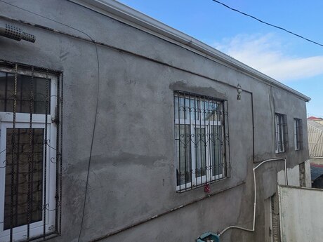 4 otaqlı həyət evi/bağ evi - Balaxanı q. - 85 m²