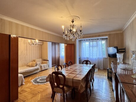 3 otaqlı köhnə tikili - Nizami m. - 70 m²