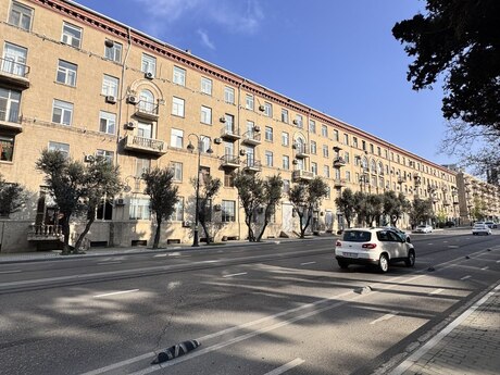 3 otaqlı köhnə tikili - Nizami m. - 70 m²