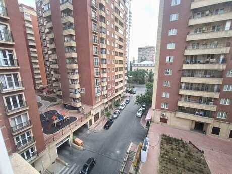 4 otaqlı yeni tikili - 28 May m. - 180 m²