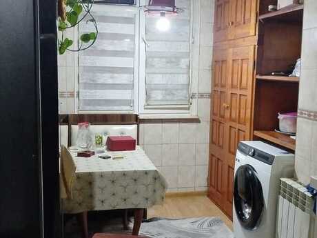 2 otaqlı köhnə tikili - Elmlər Akademiyası m. - 60 m²