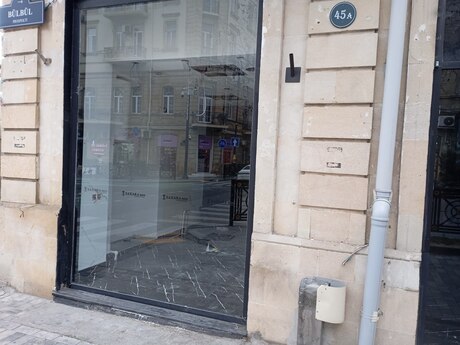 Obyekt - Səbail r. - 180 m²