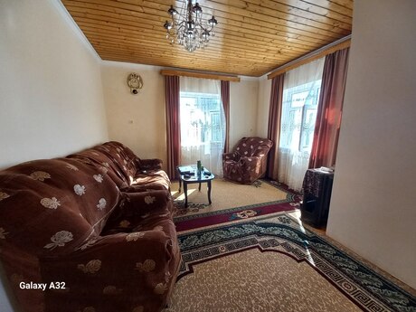 4 otaqlı həyət evi/bağ evi - Lerik - 160 m²