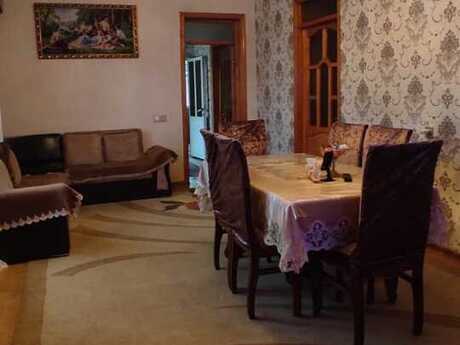 8 otaqlı həyət evi/bağ evi - Saray q. - 120 m²