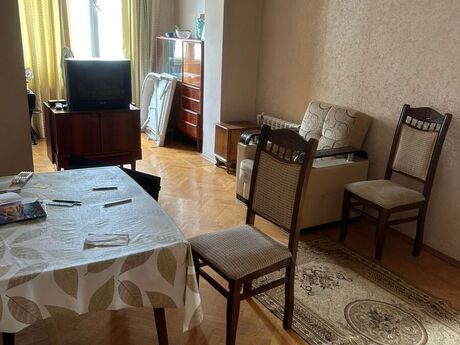 2 otaqlı köhnə tikili - Şah İsmayıl Xətai m. - 50 m²