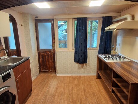 1 otaqlı köhnə tikili - 28 May m. - 20 m²