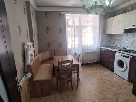 1 otaqlı yeni tikili - İnşaatçılar m. - 50 m²