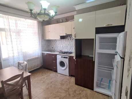 1 otaqlı yeni tikili - İnşaatçılar m. - 50 m²