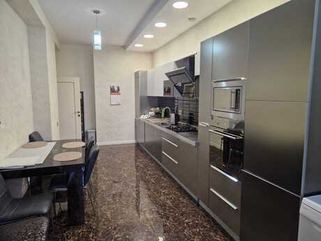 4 otaqlı yeni tikili - Nəsimi r. - 180 m²