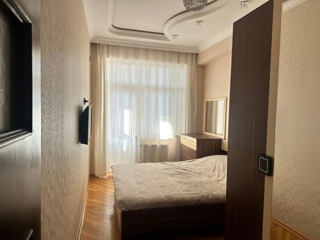 2-комн. новостройка - Насиминский  р. - 60 м²