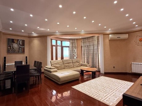 28 Mayda 4 otaqlı yeni tikili mənzil satılır, 170 m², 670 000 AZN, şəkil 3 / 12