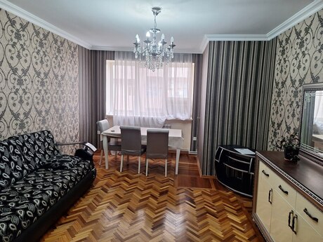 3 otaqlı mənzil, 75 m², 28 May: 280 000 ₼ 2