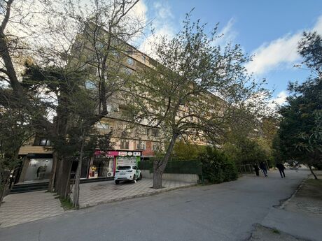 2 otaqlı köhnə tikili - Azadlıq Prospekti m. - 45 m²