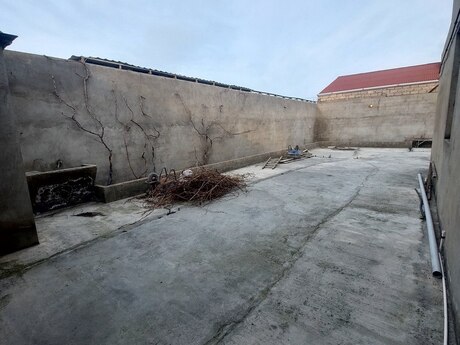 5 otaqlı həyət evi/bağ evi - Kürdəxanı q. - 180 m²