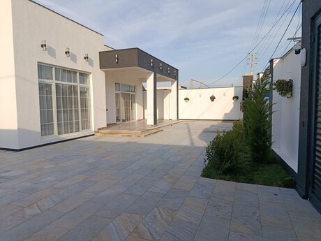 4 otaqlı həyət evi/bağ evi - Şüvəlan q. - 165 m²