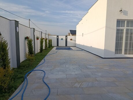 4 otaqlı həyət evi/bağ evi - Şüvəlan q. - 165 m²